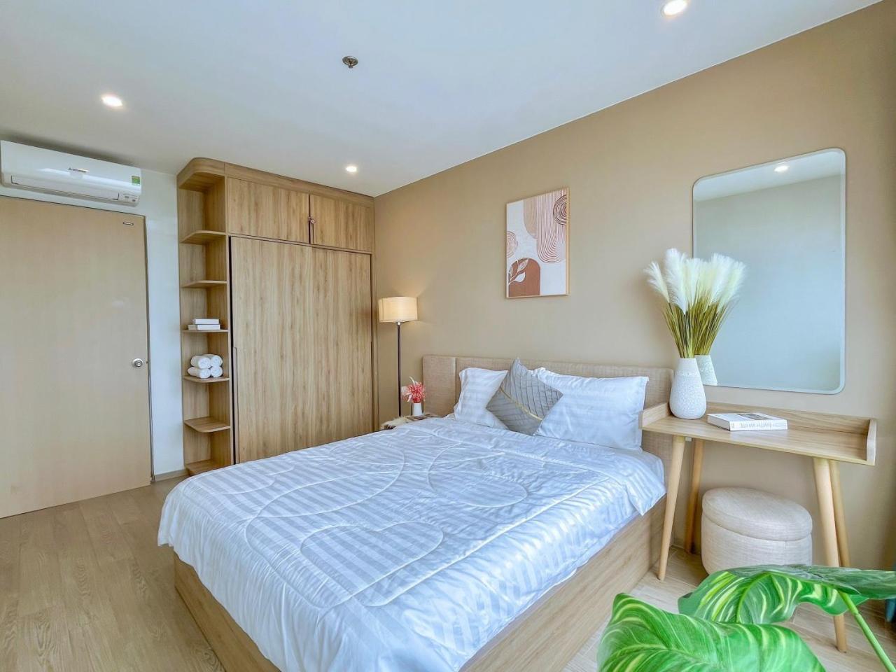 The Song Apartment Near The Beach - Havilla Vung Tau Exteriör bild